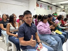 Alcaldía de Cali firma compromiso con vendedores informales para el cuidado del ‘Alumbrado Navideño de 2025’