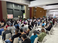 Alcaldía de Cali firma compromiso con vendedores informales para el cuidado del ‘Alumbrado Navideño de 2025’