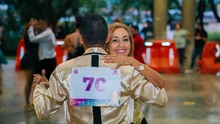 Cerca de 120 parejas de baile aficionado compitieron por un lugar en el Salsódromo 2025, el corazón salsero de la Feria de Cali