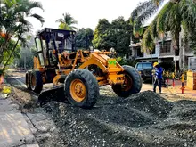 Luego de años de abandono, alcaldía Eder recupera vía principal del barrio Los Parques – Barranquilla, en la Comuna 5