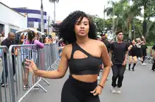 Escuelas de baile alegran el corredor de la Calle 25 durante los ensayos del Salsódromo