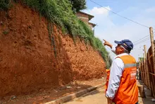 Con obras que salvan vidas,  se mitigan riesgo de derrumbes en la ladera de Cali