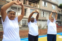 Buenos Aires vuelve a moverse: adultos mayores retoman sus rutinas tras la renovación del escenario deportivo