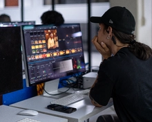 Estudios Takeshima y la UAO capacitaron a 19 creadores en taller de colorización audiovisual en Cali
