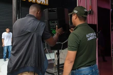 Alcaldía y comerciantes articulan acciones para recuperar la movilidad y el orden en el centro histórico de Cali