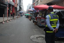 Alcaldía y comerciantes articulan acciones para recuperar la movilidad y el orden en el centro histórico de Cali