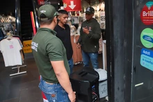 Alcaldía y comerciantes articulan acciones para recuperar la movilidad y el orden en el centro histórico de Cali