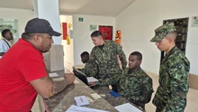 Más de 200 personas víctimas de conflicto armado fueron beneficiadas con la entrega de libretas militares