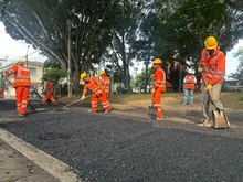 ¡Ciudad 2000 se recupera! Alcaldía Eder avanza la restauración de las vías de este emblemático barrio de Cali 