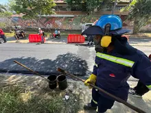 Alcaldía Eder le cumple al barrio Meléndez y pavimenta más medio kilómetro de la carrera 94 