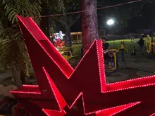 ‘Brilla la estrella de paz’: el mensaje que ilumina las noches del ‘Alumbrado Navideño’ en La Buitrera