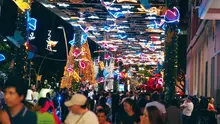 ‘La sucursal de la Navidad’ sigue brillando: Alcaldía de Cali respalda a vendedores informales y artistas en el alumbrado