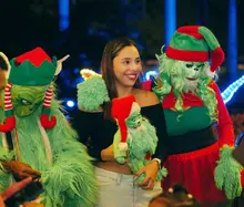 ‘La sucursal de la Navidad’ sigue brillando: Alcaldía de Cali respalda a vendedores informales y artistas en el alumbrado