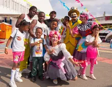 La ‘Ciudadela de la Alegría’ se llenó de sonrisas: cientos de caleños disfrutaron el ‘Festival de la Familia’ en las canchas Panamericanas