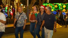 Cali vive un ‘Alumbrado Navideño’ seguro, inclusivo y lleno de amor por nuestros abuelos