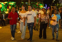 Cali vive un ‘Alumbrado Navideño’ seguro, inclusivo y lleno de amor por nuestros abuelos
