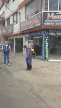 Salud Cali adelantó labores de fumigación y control de vectores en la calle de la salsa del barrio Obrero
