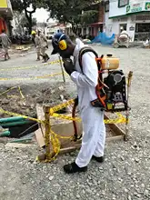 Salud Cali adelantó labores de fumigación y control de vectores en la calle de la salsa del barrio Obrero
