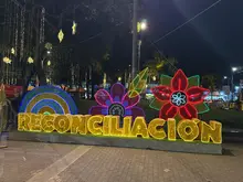 Luz, comunidad y tradición: el Parque Obrero se transforma esta  Navidad