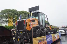 Feria de Cali inició con la presentación de la nueva maquinaria para la recuperación de sus vías