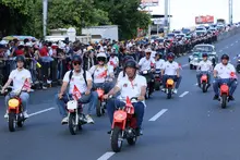 Cali rodó con su historia a través de 200 joyas en el Desfile de Autos Clásicos y Antiguos en la versión 68 de la Feria de Cali