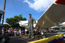 Cali rodó con su historia a través de 200 joyas en el Desfile de Autos Clásicos y Antiguos en la versión 68 de la Feria de Cali