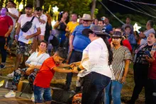 La 68 Feria de Cali celebró el Agua’e lulo en el barrio Obrero, una tradición que mantiene viva la salsa caleña