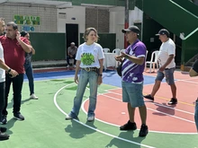 La comunidad educativa de la sede Antonia Santos ya disfruta de una nueva placa deportiva