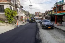 Inició la pavimentación de la vía al Aguacatal