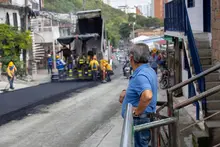 Inició la pavimentación de la vía al Aguacatal