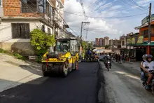 Inició la pavimentación de la vía al Aguacatal