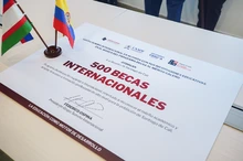 Cali fortalece el acceso a la educación con 500 becas internacionales