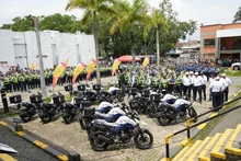 Cali fortalece el control vial con nueva flota de motocicletas para los agentes de tránsito