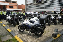 Cali fortalece el control vial con nueva flota de motocicletas para los agentes de tránsito