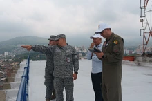 La Administración Distrital de Cali y la Fuerza Aeroespacial trabajan juntos para definir qué tan alto puede crecer el centro de Cali