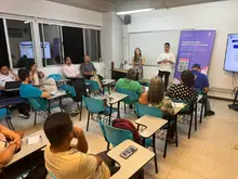 Más líderes se forman para vigilar: Alcaldía de Cali inicia la escuela de control social ‘Pa’ que Veás: ojos en lo público’