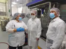 La Secretaría de Educación Distrital verifica procesos de inocuidad alimentaria del PAE en las bodegas de los operadores