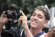 Estudiantes de Cali pajarearon en el Orquideorama durante la Colombia Birdfair