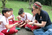 Estudiantes de Cali pajarearon en el Orquideorama durante la Colombia Birdfair