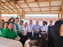 Cooperación suiza y Alcaldía de Cali entregan la primera planta comunitaria de aprovechamiento de residuos en el Oriente