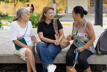 Entrega de módulos comerciales en el Bulevar de Oriente impulsa la economía comunitaria 