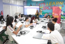 Más de 400 estudiantes de la IEO Evaristo García se benefician con nueva aula de bilingüismo en Cali
