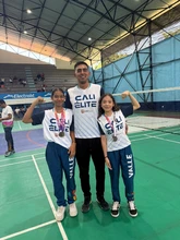 Equipo de bádminton de ‘Cali Élite’ regresó con cinco medallas de la Válida Nacional Junior en Buga