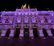 Cinco hitos de Cali se iluminan de violeta: un homenaje al liderazgo y resiliencia de las mujeres