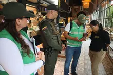 Dagma y Policía Ambiental desarrollan controles al manejo irregular de residuos en Granada