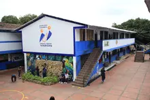 Con recursos por más de $1000 millones, tres sedes educativas de la comuna 10 se embellecen con ‘Invertir para Crecer’