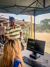 Jornada interinstitucional acerca servicios del Sisbén a los ‘chaneros’ en la Estación de Transferencia de la carrera 50