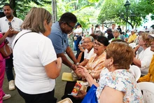 Gobierno de Alejandro Eder abrirá 20 nuevos Centros Vida en Cali: más de 1.300 personas mayores recibirán atención