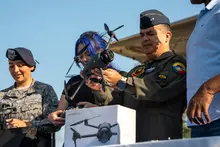 Cali fortalece su seguridad y la vigilancia aérea con entrega de drones a la Fuerza Aeroespacial Colombiana