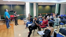 Alcaldía de Cali fortalece la educación inclusiva: así fue el encuentro de familias de estudiantes con discapacidad visual